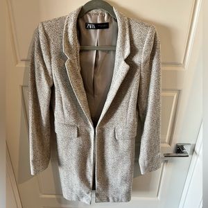 Zara light gray tweed long blazer. Medium.